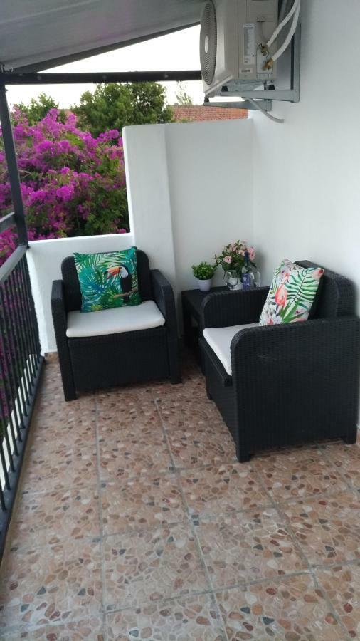 Apt Cardoso 3 Ao Lado Da Praia Peneco Албуфейра Екстериор снимка